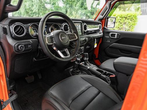 2023 Jeep Wrangler Rubicon 392