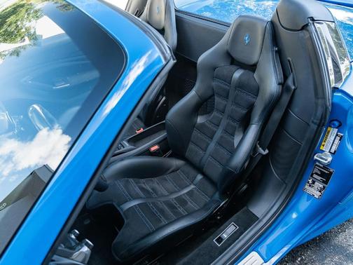 2021 Ferrari F8 Spider Base