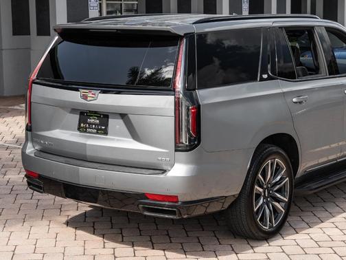 2023 Cadillac Escalade 4WD Sport Platinum