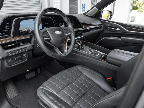 2023 Cadillac Escalade 4WD Sport Platinum