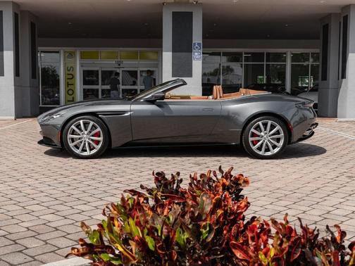 2019 Aston Martin DB11 Volante