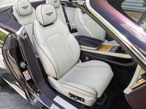 Damson 2022 Bentley Continental GT Mulliner