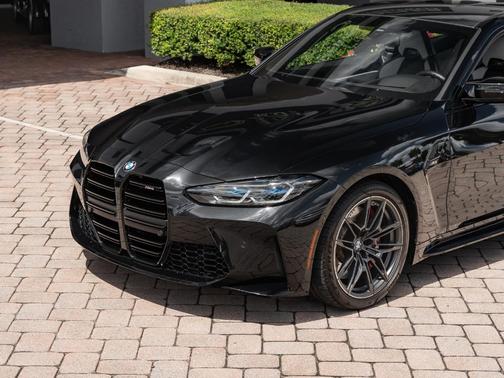 2022 BMW M4 Carbon Roof