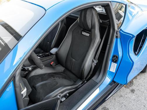 2024 Lotus Emira V6 First Edition