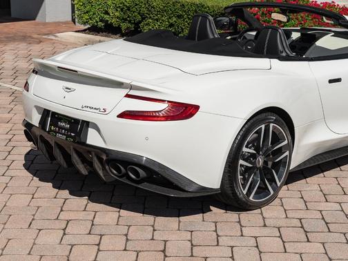 2018 Aston Martin Vanquish S