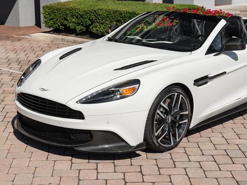 2018 Aston Martin Vanquish S