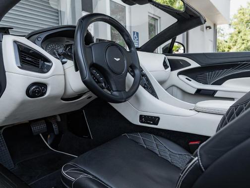 2018 Aston Martin Vanquish S