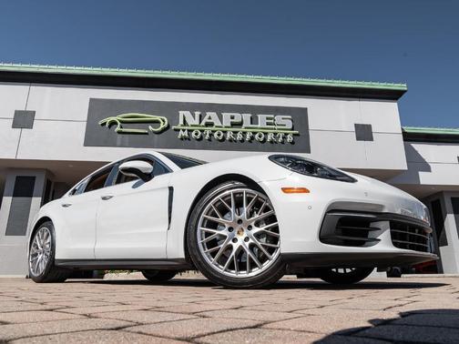 2018 Porsche Panamera 4S