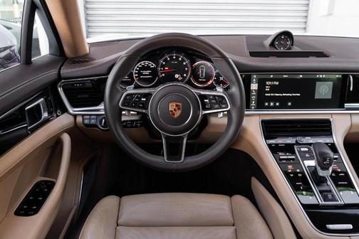 2018 Porsche Panamera 4S