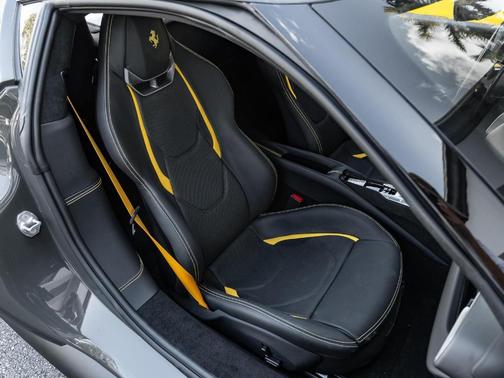 2024 Ferrari 296 GTB Base