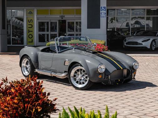 Grigio Telesto 1965 AC Shelby Cobra * REPLICA *