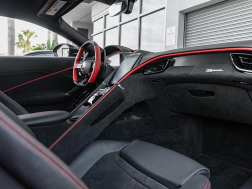 2023 Ferrari Roma 