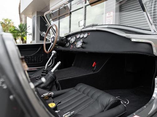 1965 AC Shelby Cobra 