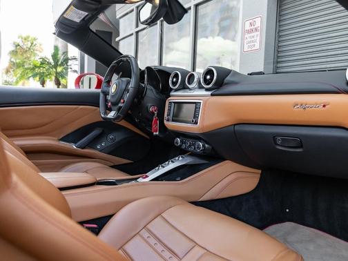 2015 Ferrari California T
