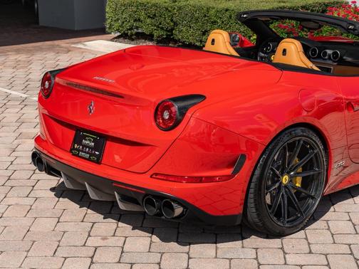2015 Ferrari California T