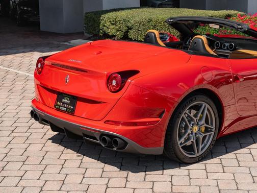 2017 Ferrari California T