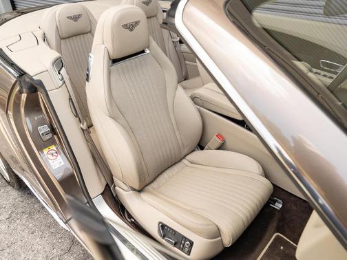 Dark Cashmere Metallic 2016 Bentley Continental GT V8