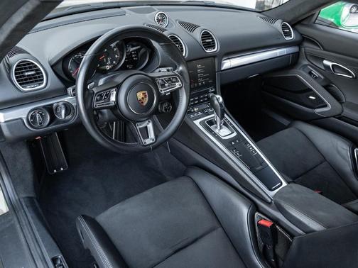 2023 Porsche 718 Cayman GTS 4.0