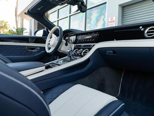 2022 Bentley Continental GT V8