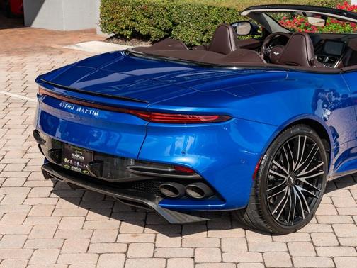 2020 Aston Martin DBS Superleggera