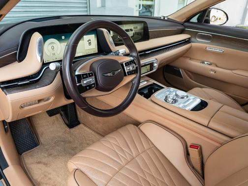 2023 Genesis G90 e-SC