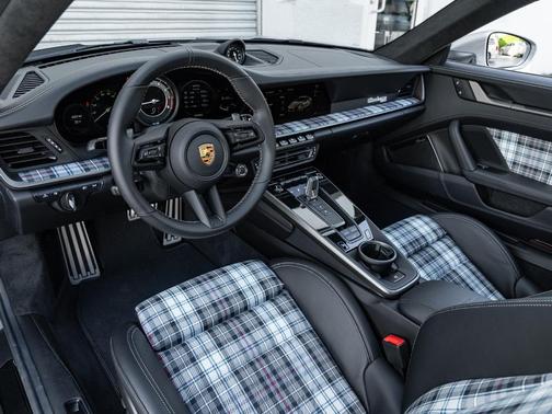 2025 Porsche 911 Turbo