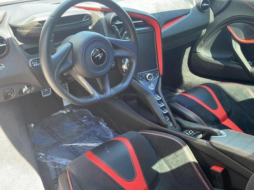 2020 McLaren 720S Performance