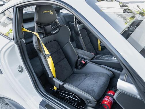 2018 Porsche 911 GT2 RS