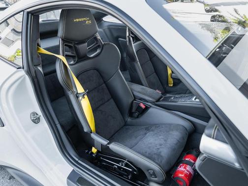 2018 Porsche 911 GT2 RS