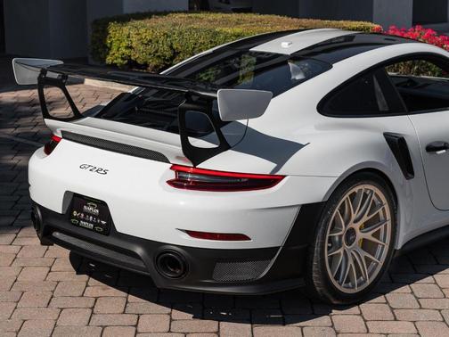 2018 Porsche 911 GT2 RS