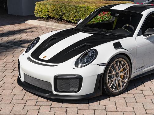 2018 Porsche 911 GT2 RS
