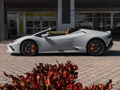 2021 Lamborghini Huracan EVO