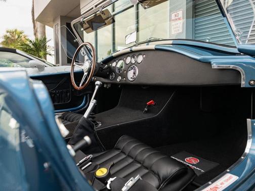 1965 AC Shelby Cobra * REPLICA *