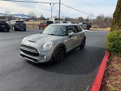 2016 MINI Hardtop Cooper S