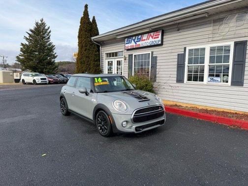 2016 MINI Hardtop Cooper S