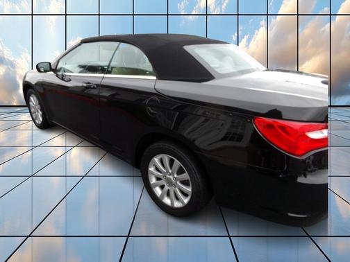 2011 Chrysler 200 Touring