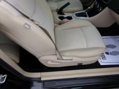 2011 Chrysler 200 Touring