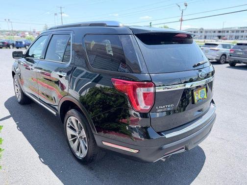 Black 2018 Ford Explorer Limited
