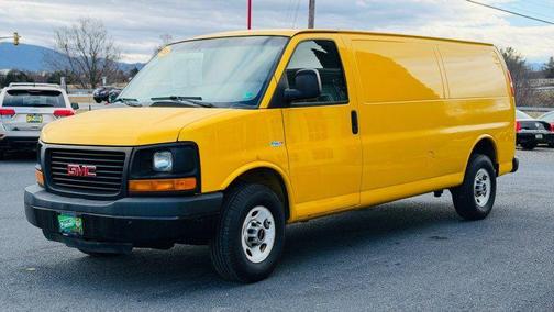 2010 GMC Savana 3500 Work Van