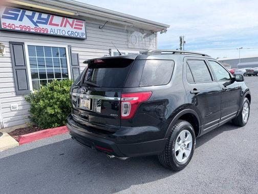 Black 2013 Ford Explorer Base