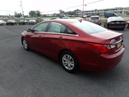 2011 Hyundai SONATA GLS