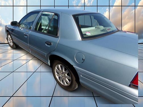 2008 Ford Crown Victoria LX