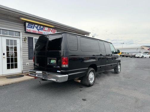 2014 Ford E350 Super Duty XLT