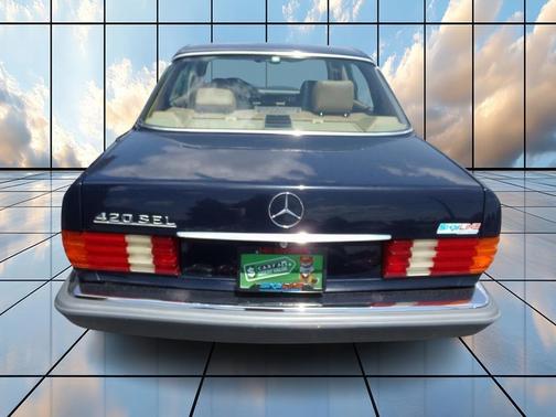 1986 Mercedes-Benz S-Class 420SEL