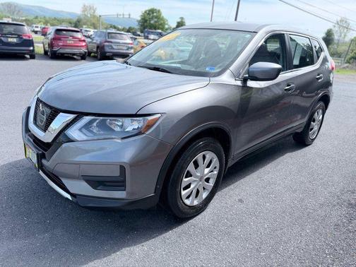 Gun Metallic 2017 Nissan Rogue S