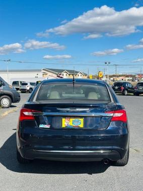 2011 Chrysler 200 LX