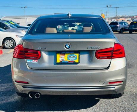 2017 BMW 330 i xDrive