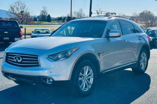 2015 INFINITI QX70 Base