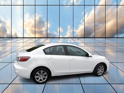 2013 Mazda Mazda3 i Sport