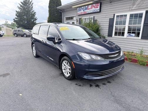 Blue 2017 Chrysler Pacifica Touring
